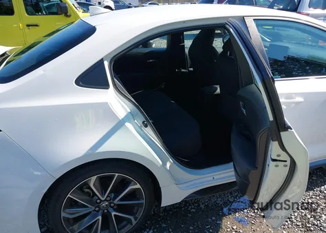 2021 Toyota Corolla Se z USA, uszkodzony, nr VIN 5YFS4MCE7MP073633